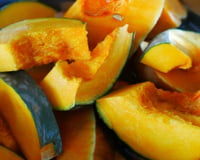 Pare de cozinhar abóbora em água: esse método demora apenas 6 minutos e você consegue aproveitar até a casca sem perrengue