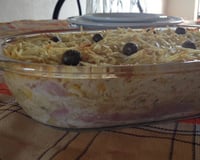 Lasanha de frango com requeijão, queijo e presunto