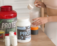 Não caia em golpes ao comprar whey protein na Black Friday: existe um cálculo para descobrir se um whey é de boa qualidade