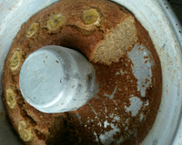 Pão integral de banana com nozes