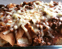 Panqueca com recheio de carne moída e mussarela