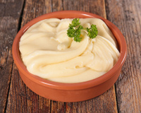 Aligot (purê de batatas com queijo)