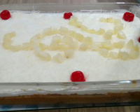 Bolo abacaxi de forma