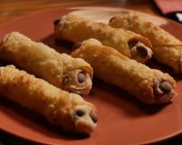 Cannoli de massa de pastel