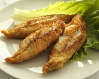 Ana, cozinheira: "Para deixar o peixe frito crocante e leve, não use farinha de rosca, use farinha de trigo e água com gás."