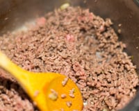 Nem pimenta-do-reino, nem cominho: este tempero aromático realça o sabor da carne moída dez vezes mais