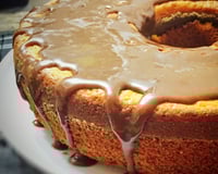 Bolo de cenoura cremoso