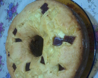 Bolo de fubá com goiabada e queijo
