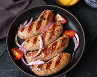 Não é para fritar as linguiças: especialista deixa claro qual é o melhor método de prepará-las