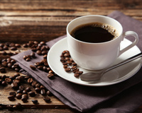 Café descafeínado faz mal à saúde? TudoGostoso explica como a bebida é feita e se possui efeitos colaterais!