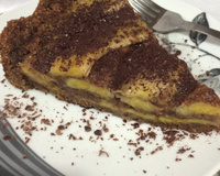 Torta integral de banana com granola