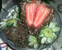 Coxinha de brigadeiro com recheio de morango