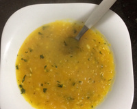 Sopa de abóbora com queijo branco