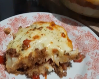 Escondidinho de aipim com carne moída