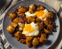 Loli Domínguez, cozinheira: "As batatas fritas mais saborosas são feitas com 4 ovos, 4 dentes de alho e uma boa colherada de páprica."