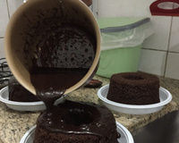 Cobertura de chocolate simples e gostosa