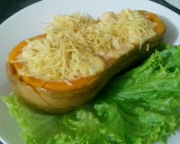 Abobrinha recheada com frango (Zapalito)