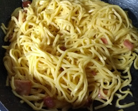 A verdadeira receita italiana de espaguete à carbonara