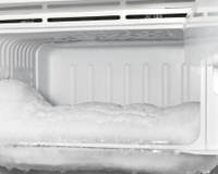 4 dicas para descongelar a geladeira mais rápido e poupar tempo na cozinha