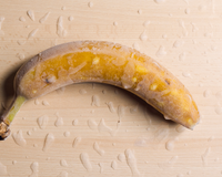 Meu lanche da tarde mudou depois que eu vi no TudoGostoso a dica de congelar a banana inteira