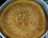 Bolo cremoso de limão