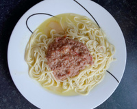 Espaguete com carne (simples, gostoso e rápido)