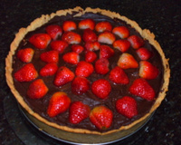 Torta de morango com chocolate trufado