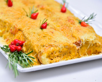 Rocambole de mandioca com calabresa