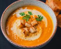 Nem caldo verde, nem sopa de ervilha: esse caldo de abóbora cremoso e cheio de nutrientes é a receita de ouro da minha avó