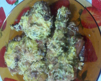 Coxa e sobrecoxa assada com molho de maionese