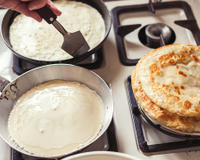 Eu fiz panqueca sem ovo pela primeira vez e a massa ficou perfeita e pronta em minutos