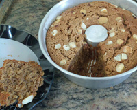 Bolo de banana, canela e castanha integral