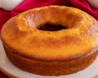 Anote, salve ou printe essa receita do melhor bolo de fubá que já comi: molhadinho e fácil de fazer