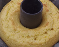 Bolo de laranja molhadinho