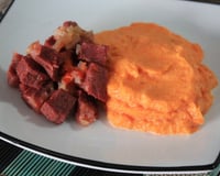 Carne de sol com purê de abóbora