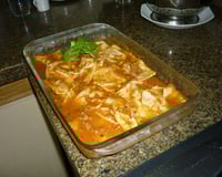 Ravioli de carne com molho bolonhesa