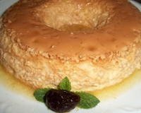 Pudim de leite com coco