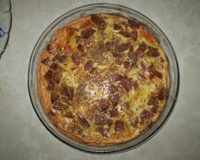 Quiche de mussarela com calabresa