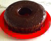 Bolo de chocolate integral com cobertura