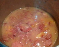 Sopa de mandioca com carne seca