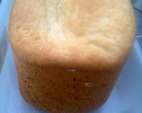 Pão caseiro feito na panificadora doméstica