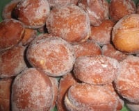 Sonho recheado com goiabada