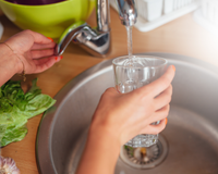 Como limpar e desentupir torneira da cozinha: veja no TudoGostoso