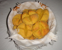 Broinha de fubá da tia Naná