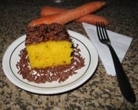 Bolo de cenoura com cobertura (fofinho)