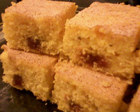 Bolo de fubá com goiabada