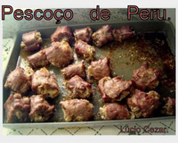 Pescoço de peru ao forno com pirão