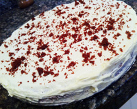 Bolo red velvet com mousse creamcheese