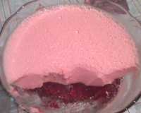 Gelatina com creme rosado