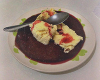 Creme de açaí com gelato italiano e licor de cassis